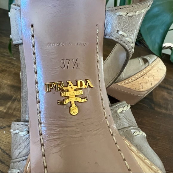 Prada Strapped Sage Green Leather Crock  Ankle Strap Platform Heels EU37.5 - Picture 13 of 14